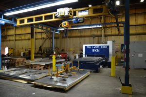 freestanding workstation